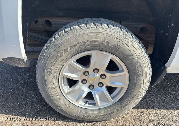 image for item EC3448 2015 Chevrolet Silverado 1500 LT Crew Cab pickup truck