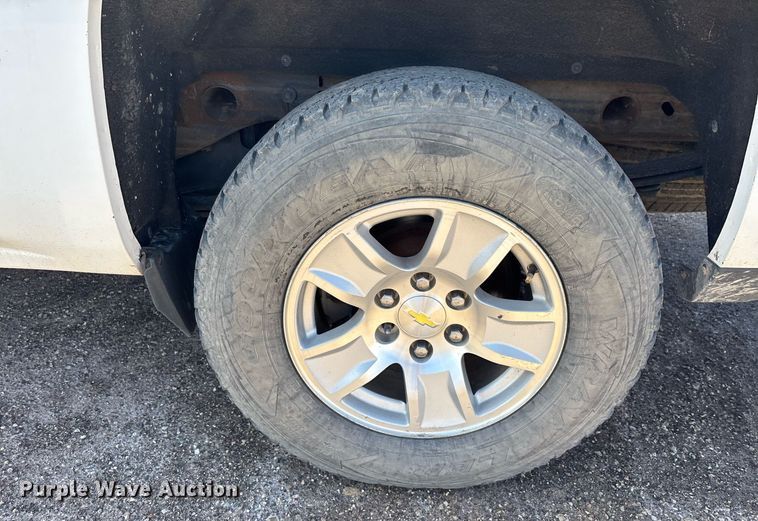 image for item EC3448 2015 Chevrolet Silverado 1500 LT Crew Cab pickup truck