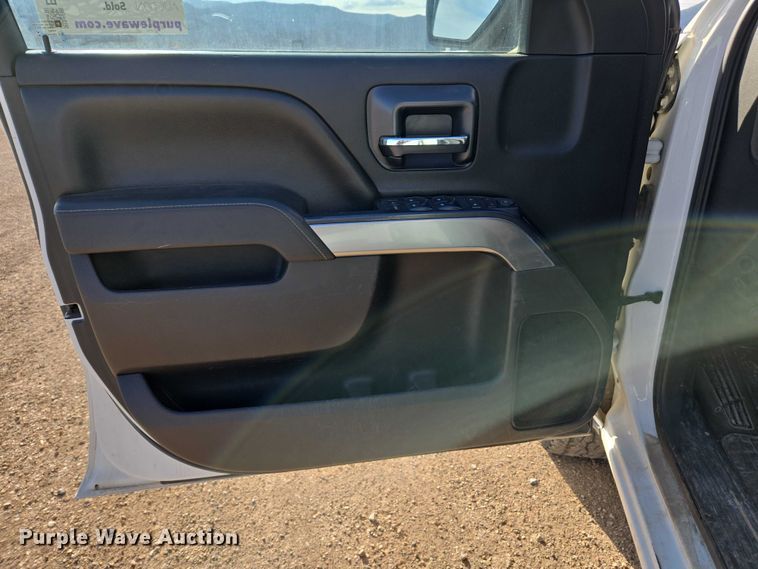 image for item EC3449 2015 Chevrolet Silverado 1500 Crew Cab pickup truck