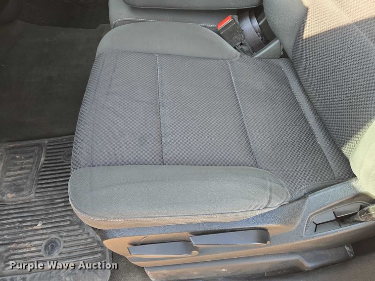 image for item EC3449 2015 Chevrolet Silverado 1500 Crew Cab pickup truck