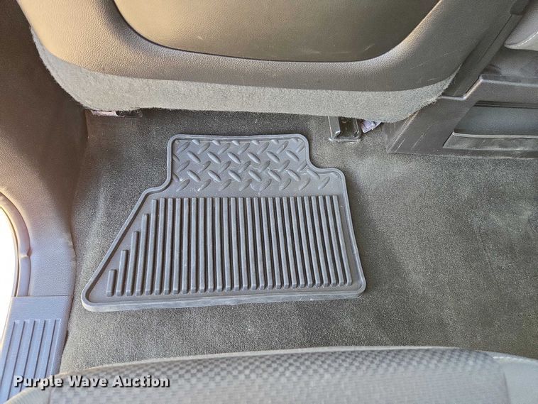 image for item EC3449 2015 Chevrolet Silverado 1500 Crew Cab pickup truck