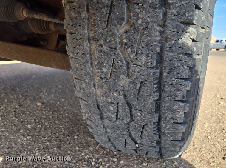 image for item EC3449 2015 Chevrolet Silverado 1500 Crew Cab pickup truck