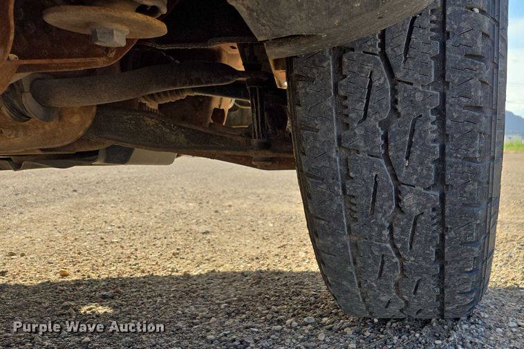 image for item EC3449 2015 Chevrolet Silverado 1500 Crew Cab pickup truck