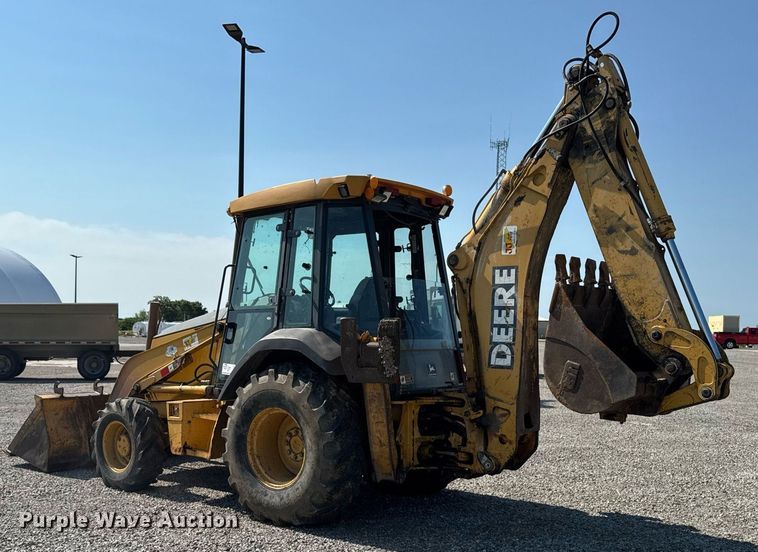 image for item ED1473 2001 John Deere 310G backhoe