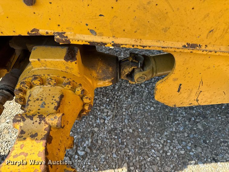 image for item ED1473 2001 John Deere 310G backhoe