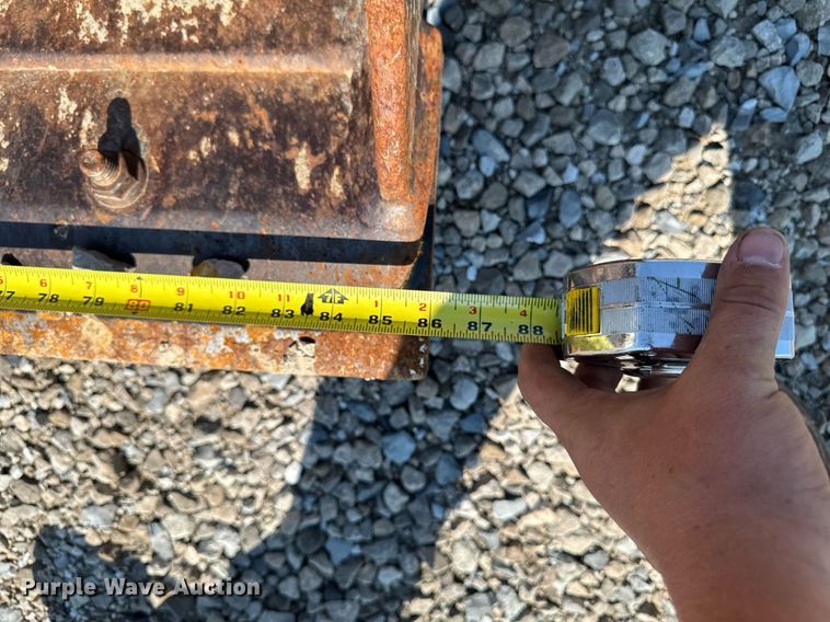 image for item ED1473 2001 John Deere 310G backhoe