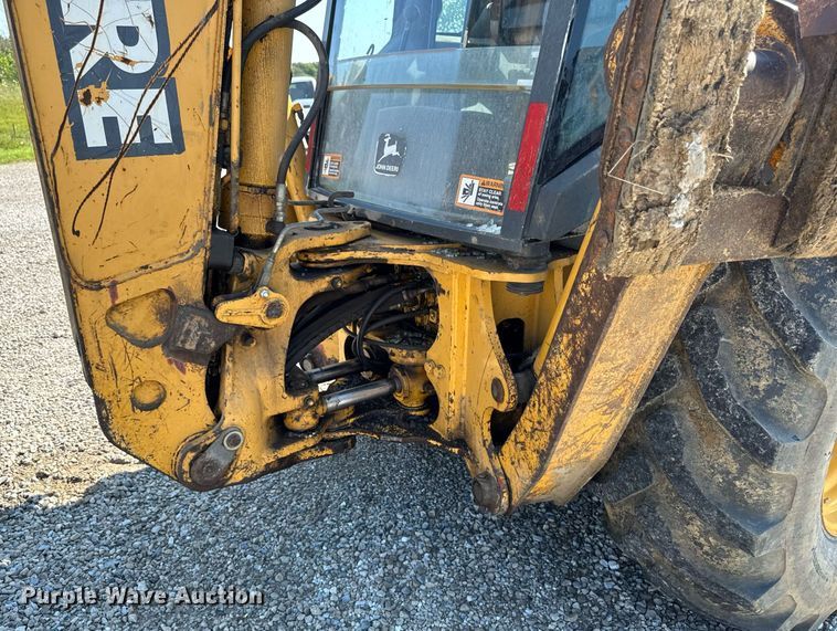 image for item ED1473 2001 John Deere 310G backhoe
