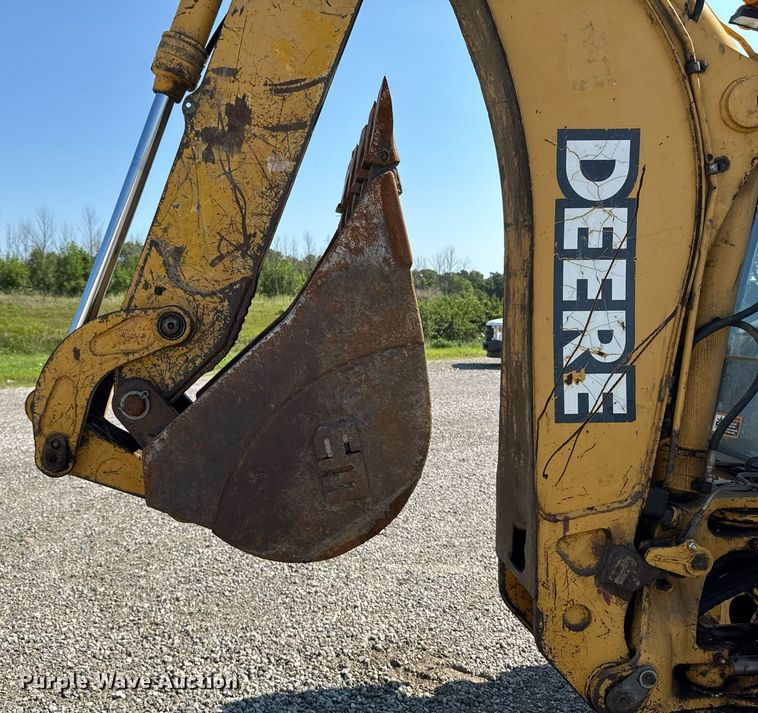 image for item ED1473 2001 John Deere 310G backhoe