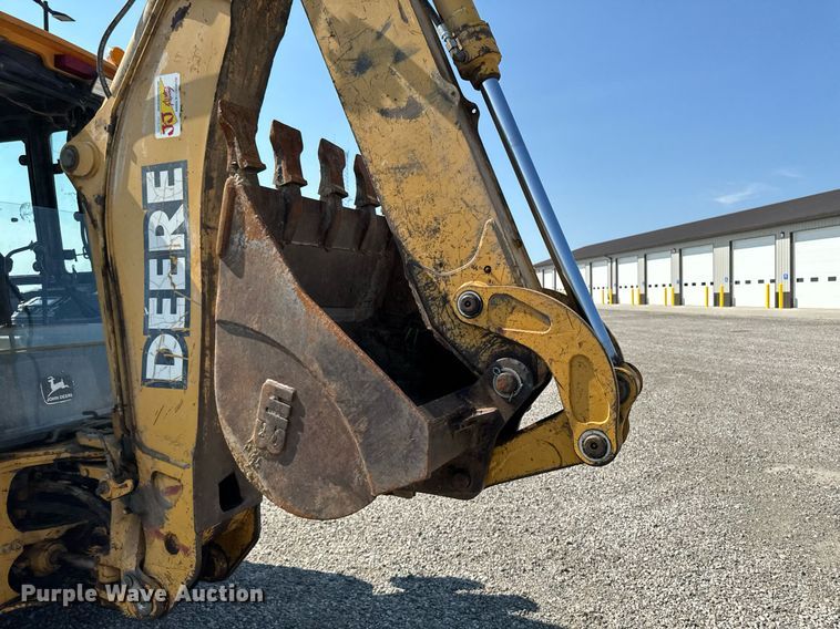 image for item ED1473 2001 John Deere 310G backhoe