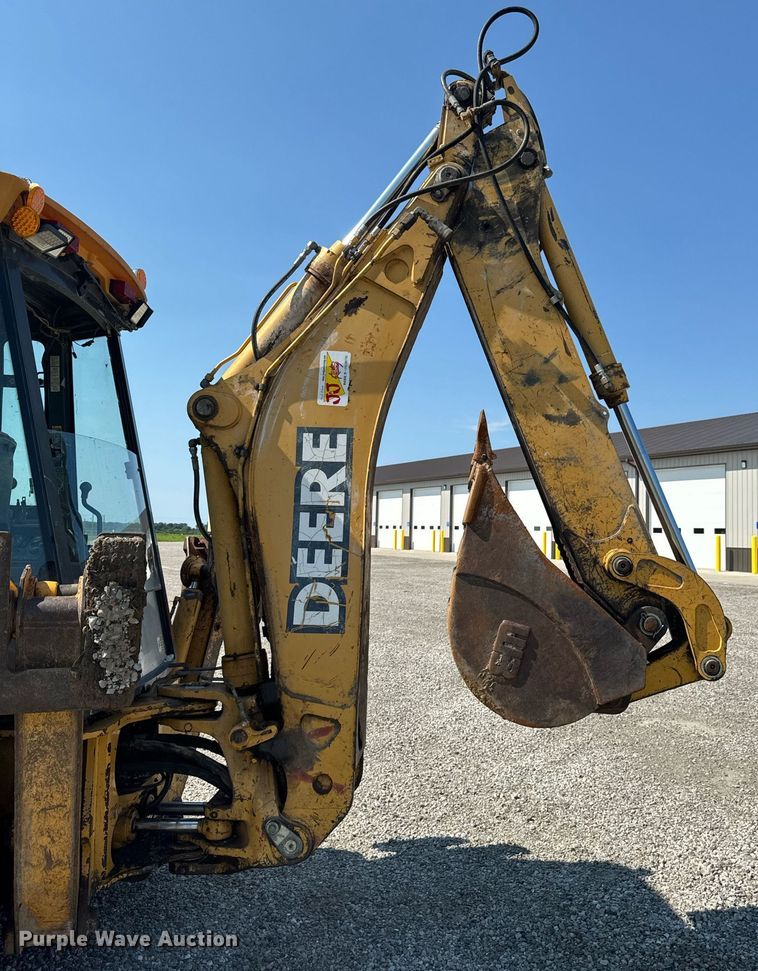 image for item ED1473 2001 John Deere 310G backhoe