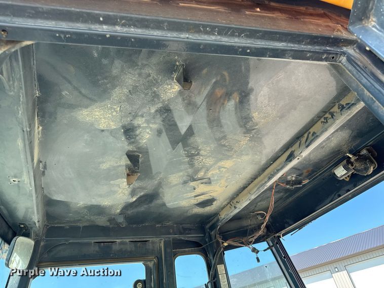 image for item ED1473 2001 John Deere 310G backhoe