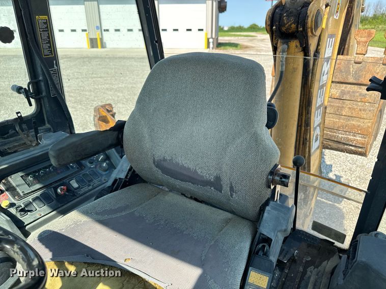 image for item ED1473 2001 John Deere 310G backhoe