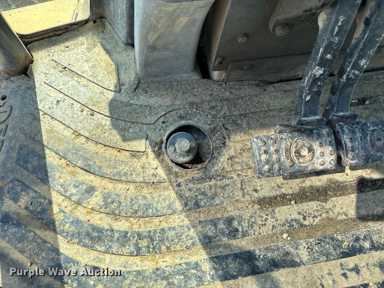 image for item ED1473 2001 John Deere 310G backhoe