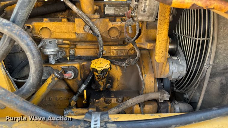 image for item ED1473 2001 John Deere 310G backhoe