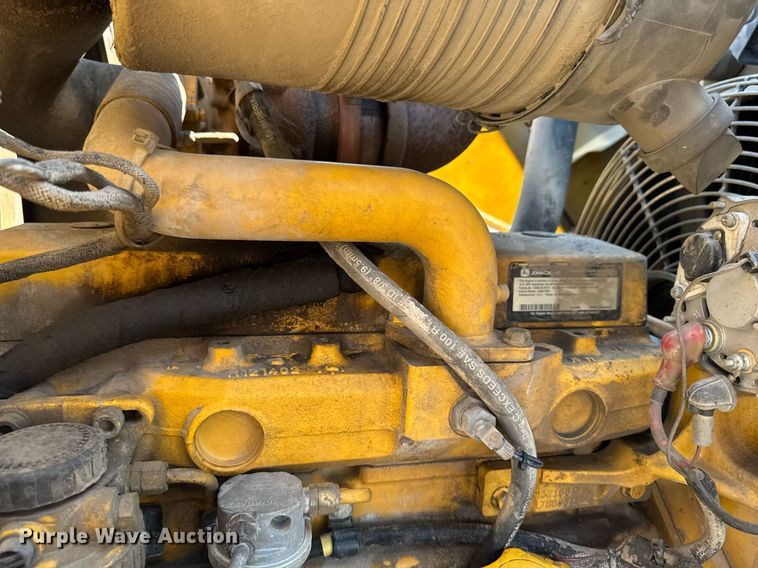 image for item ED1473 2001 John Deere 310G backhoe