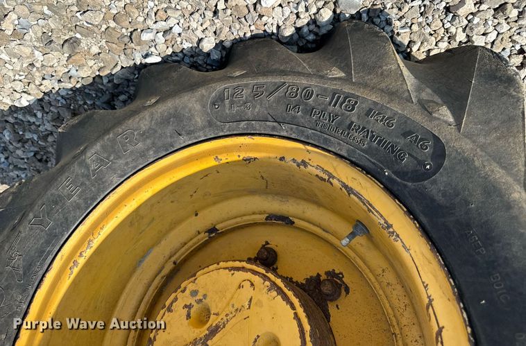 image for item ED1473 2001 John Deere 310G backhoe