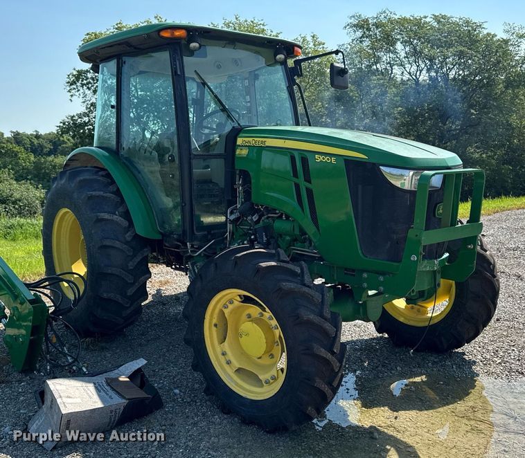 image for item ED1474 2014 John Deere 5100E MFWD tractor