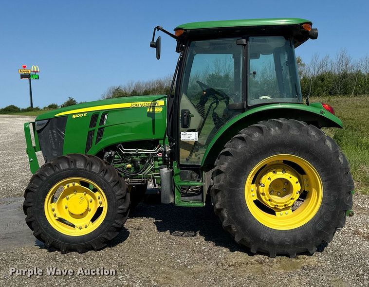 image for item ED1474 2014 John Deere 5100E MFWD tractor