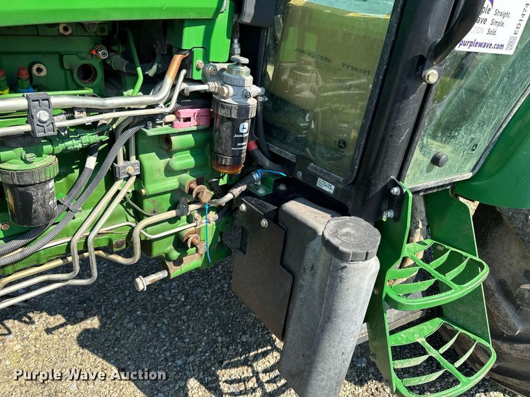 image for item ED1474 2014 John Deere 5100E MFWD tractor