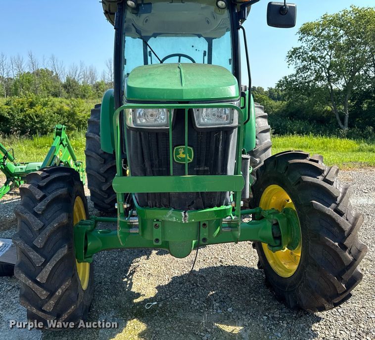 image for item ED1474 2014 John Deere 5100E MFWD tractor
