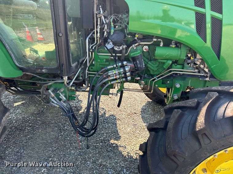 image for item ED1474 2014 John Deere 5100E MFWD tractor