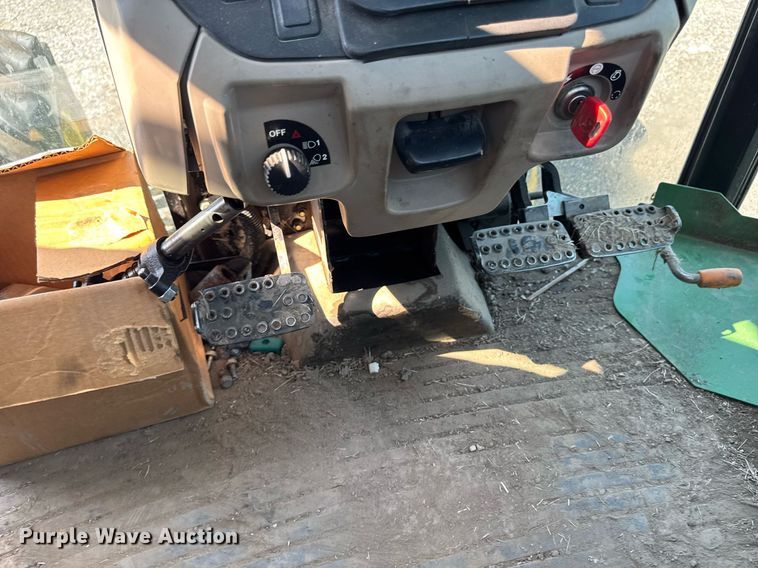 image for item ED1474 2014 John Deere 5100E MFWD tractor