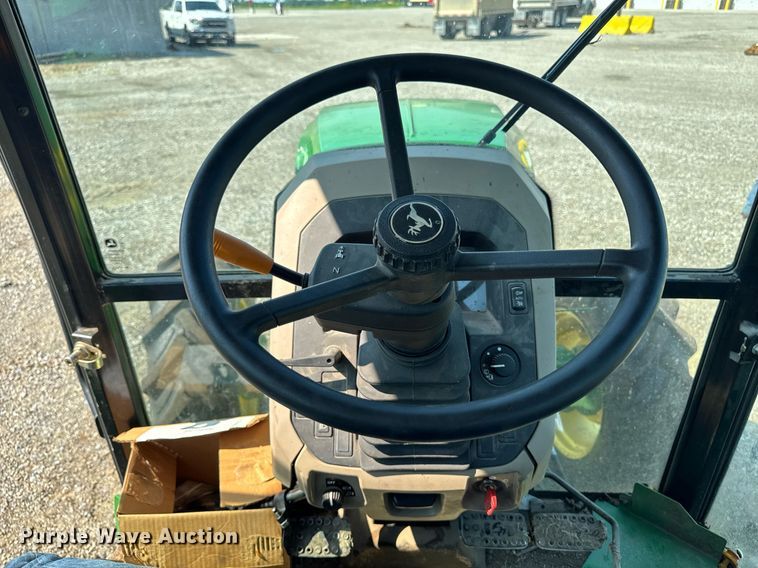 image for item ED1474 2014 John Deere 5100E MFWD tractor