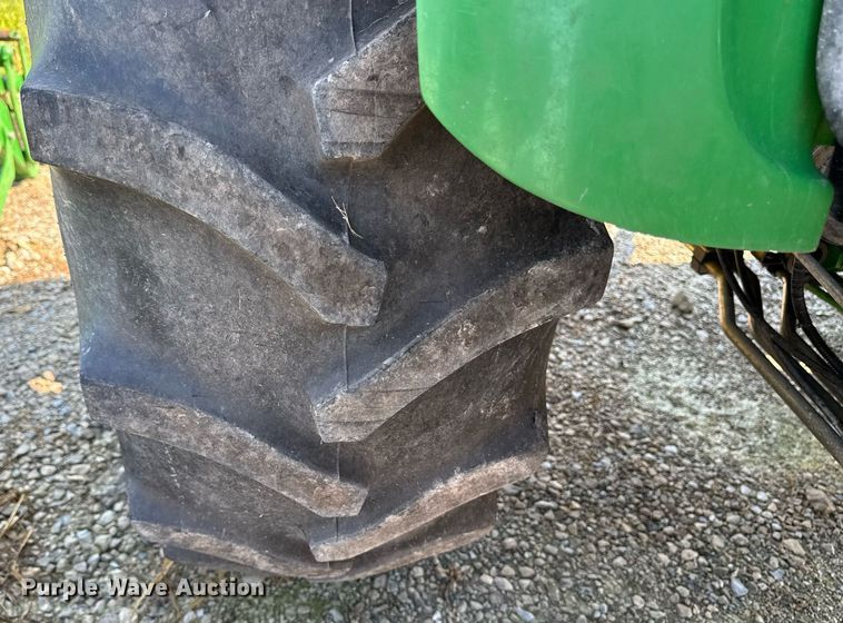 image for item ED1474 2014 John Deere 5100E MFWD tractor