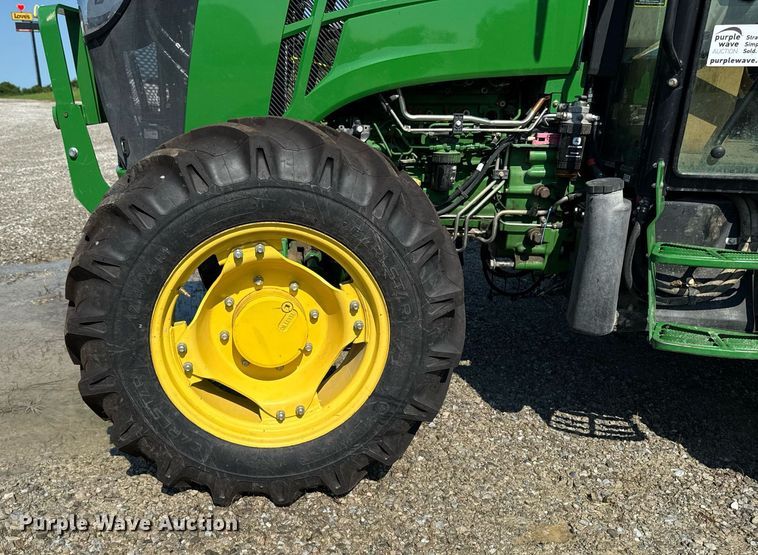 image for item ED1474 2014 John Deere 5100E MFWD tractor