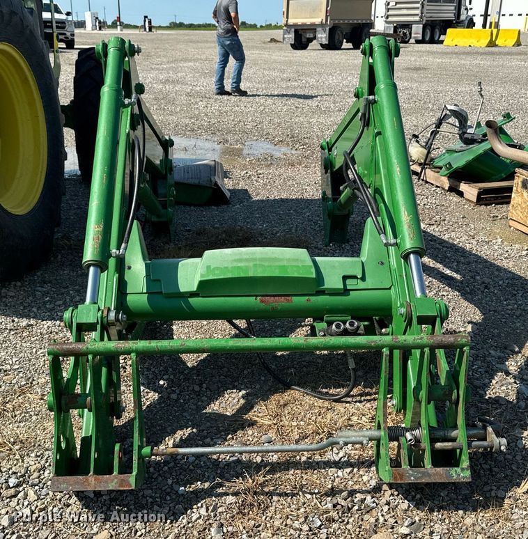 image for item ED1474 2014 John Deere 5100E MFWD tractor