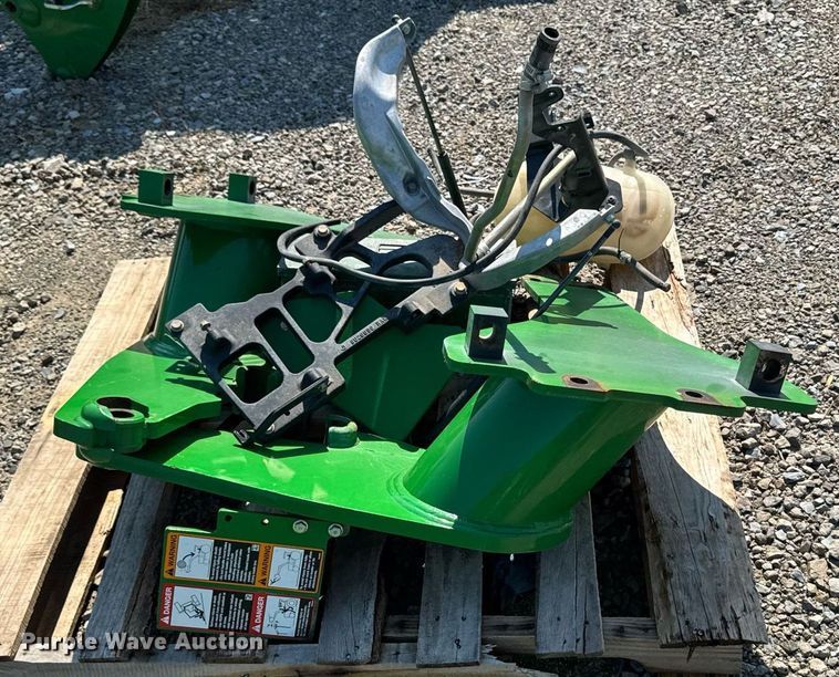 image for item ED1474 2014 John Deere 5100E MFWD tractor