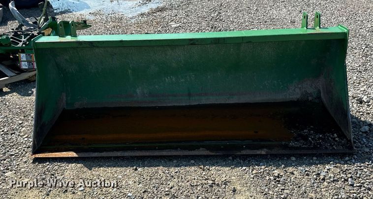 image for item ED1474 2014 John Deere 5100E MFWD tractor