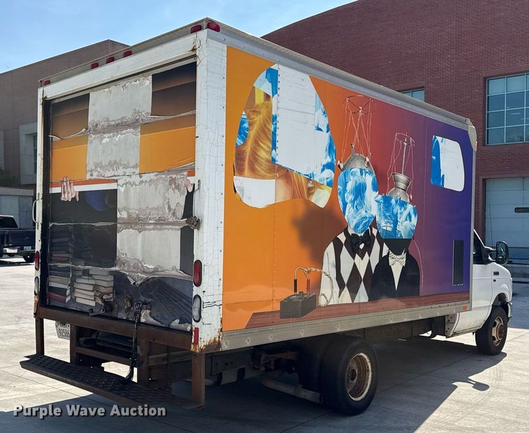 image for item ED4401 2010 Rockport Ford E350 box truck