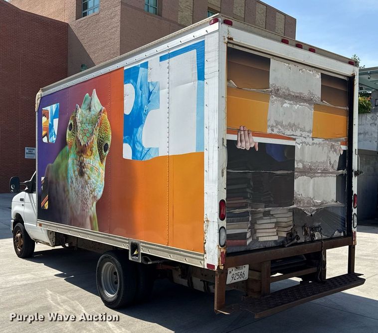 image for item ED4401 2010 Rockport Ford E350 box truck
