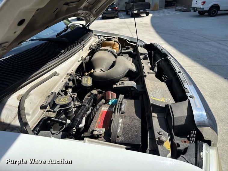 image for item ED4401 2010 Rockport Ford E350 box truck