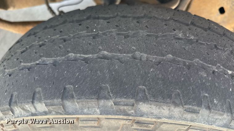 image for item ED4401 2010 Rockport Ford E350 box truck