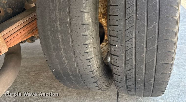 image for item ED4401 2010 Rockport Ford E350 box truck