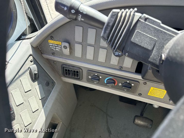 image for item ED4402 2015 Thomas Built Saf-T-Liner bookmobile