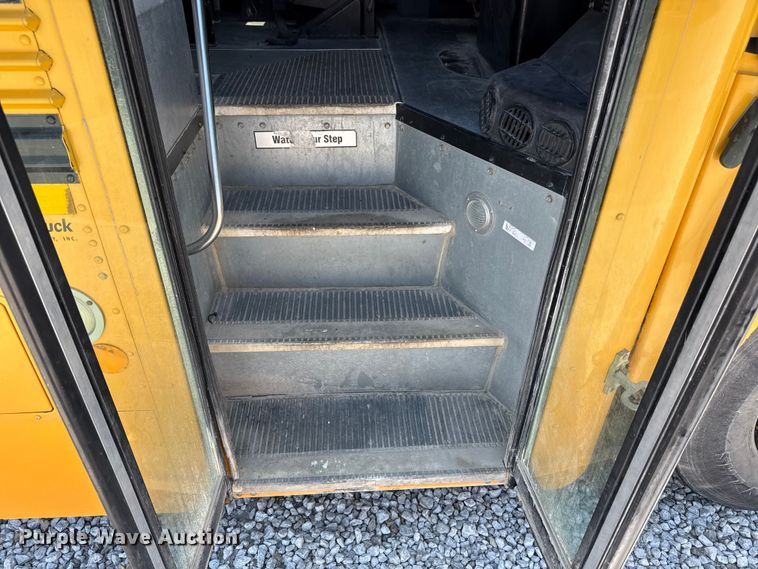 image for item ED4423 2014 Blue Bird Vision school bus