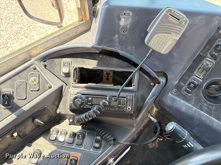 image for item ED4423 2014 Blue Bird Vision school bus