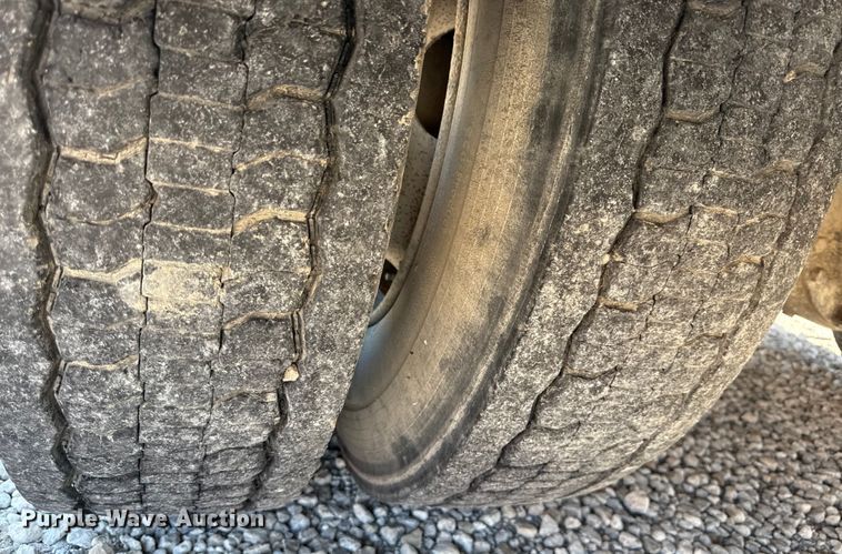 image for item ED4423 2014 Blue Bird Vision school bus