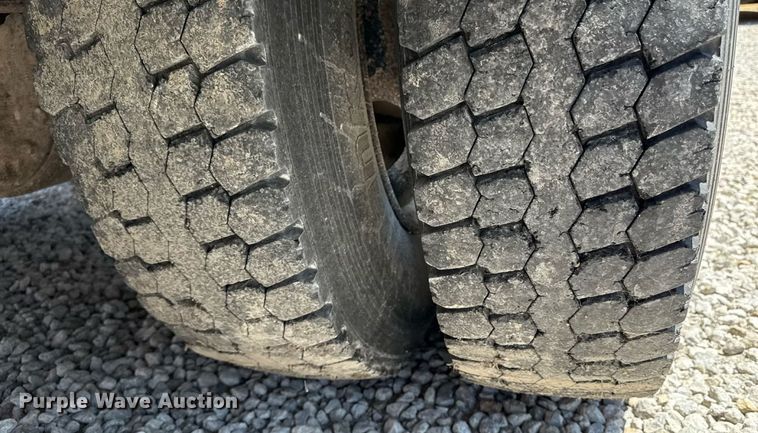 image for item ED4424 2014 Blue Bird Vision school bus