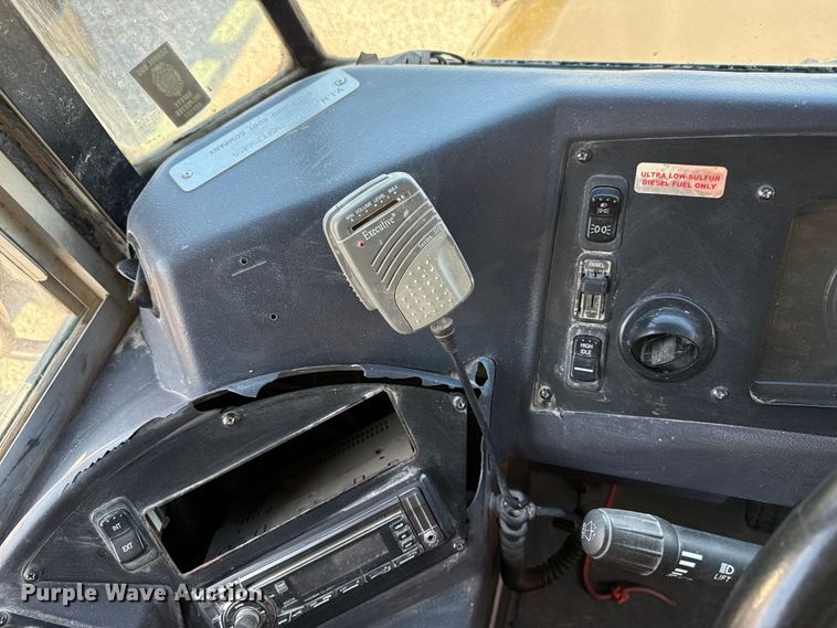 image for item ED4425 2014 Blue Bird Vision school bus