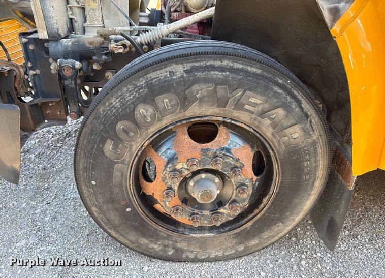 image for item ED4425 2014 Blue Bird Vision school bus