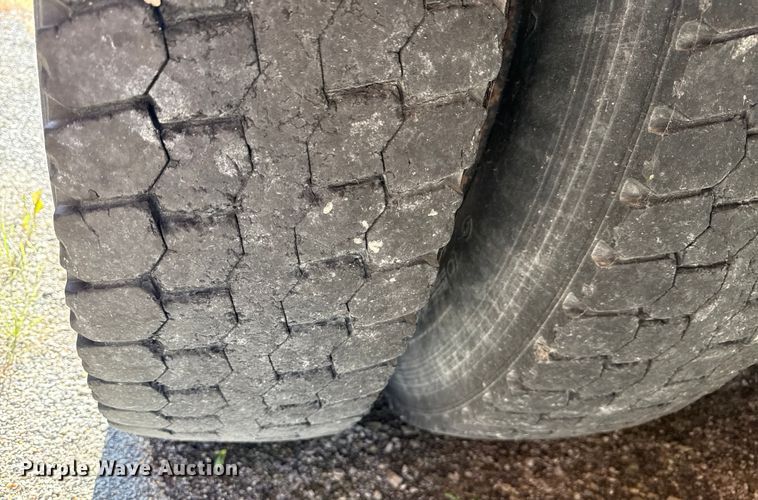 image for item ED4425 2014 Blue Bird Vision school bus