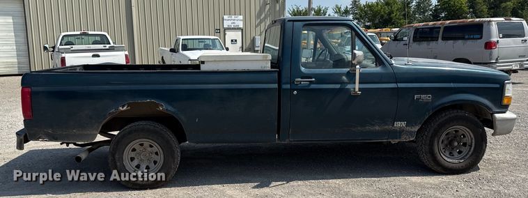 image for item ED4428 1994 Ford F150 pickup truck