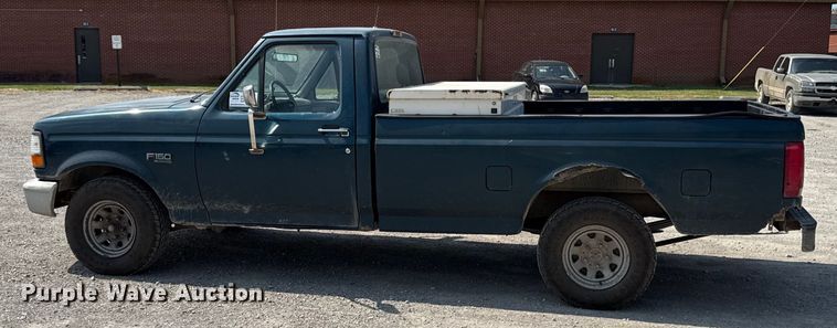 image for item ED4428 1994 Ford F150 pickup truck
