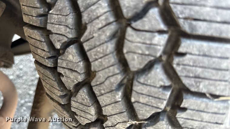 image for item ED4428 1994 Ford F150 pickup truck