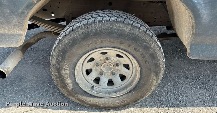 image for item ED4428 1994 Ford F150 pickup truck