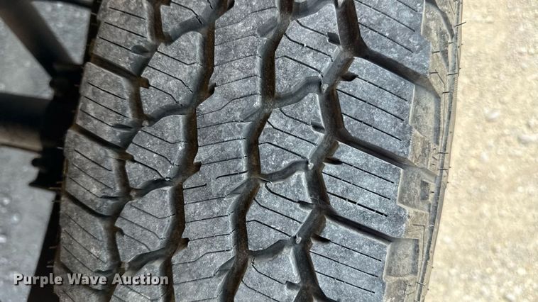 image for item ED4428 1994 Ford F150 pickup truck